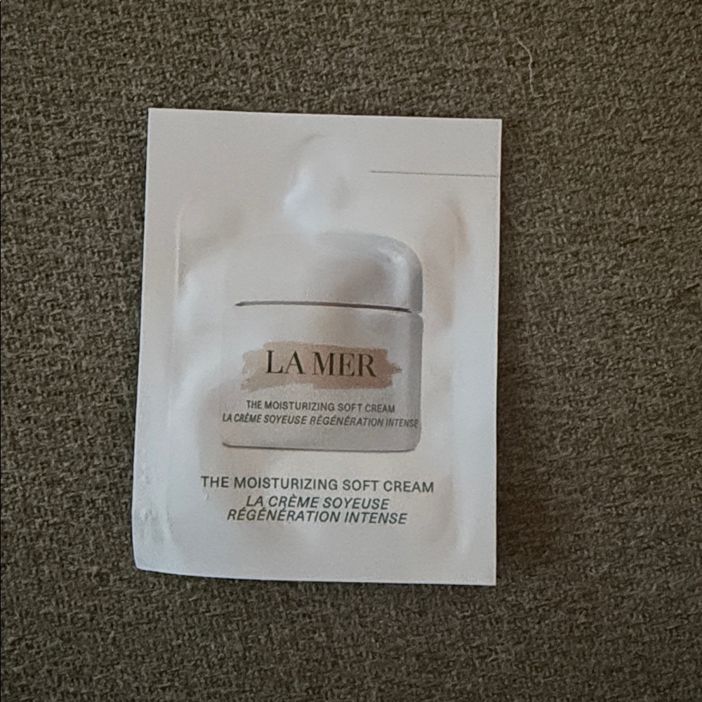 Beauty Sample Set - Picture 15 of 15